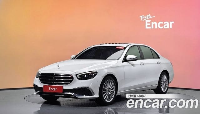 Mercedes-Benz E-Class — фото 1