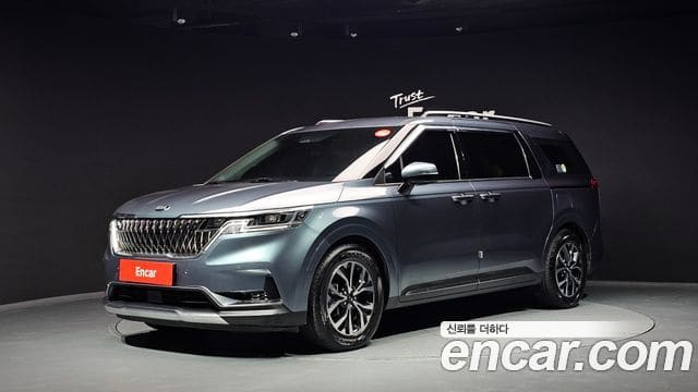 Kia Carnival — фото 1