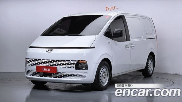 Hyundai Staria — фото 1