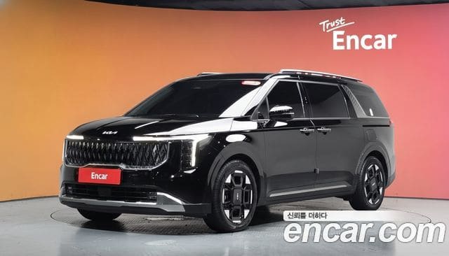 Kia Carnival — фото 1