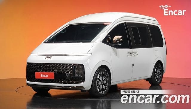 Hyundai Staria — фото 1