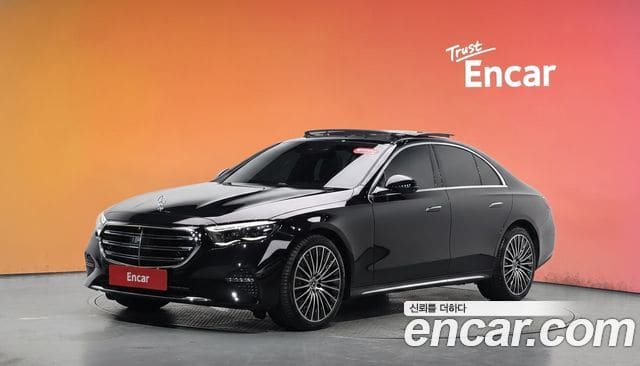 Mercedes-Benz E-Class — фото 1
