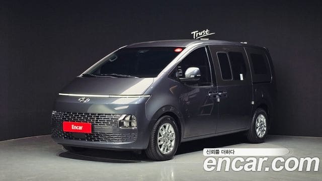 Hyundai Staria — фото 1