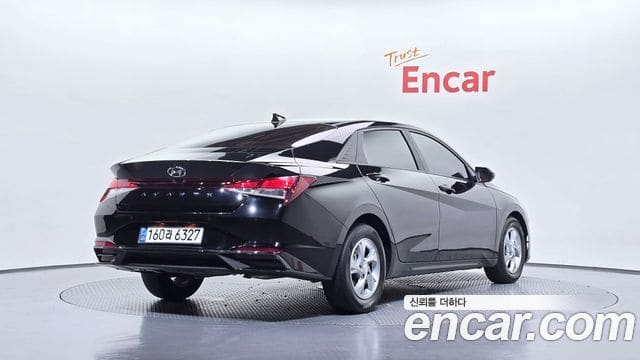 Hyundai Avante — фото 1