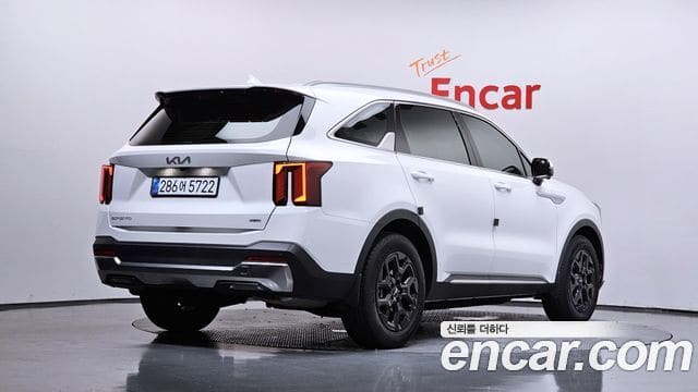 Kia Sorento — фото 1