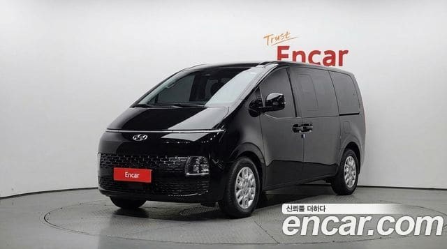 Hyundai Staria — фото 1