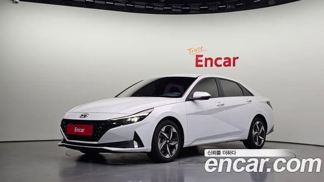 Hyundai Avante — фото 1