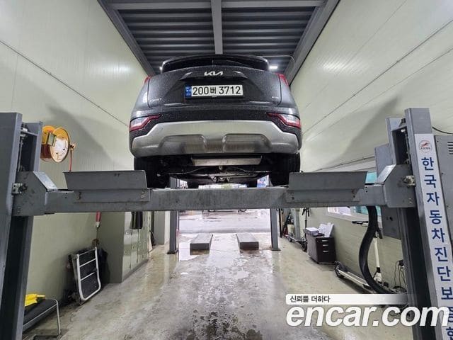 Kia Niro — фото 1
