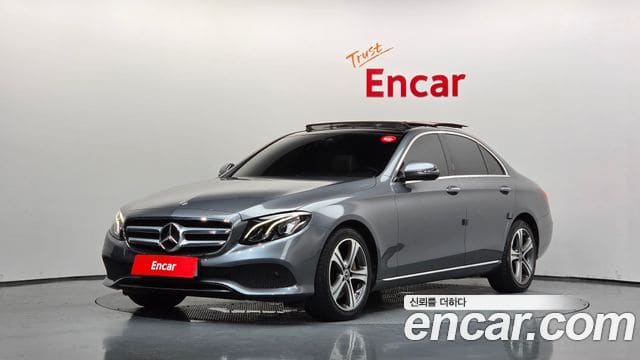 Mercedes-Benz E-Class — фото 1