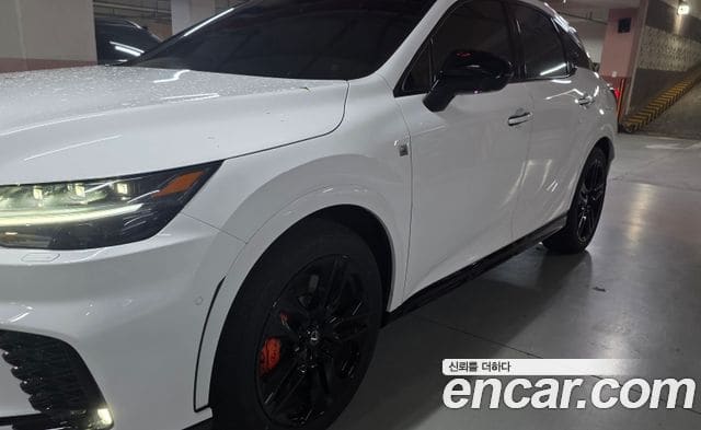 Lexus RX500h — фото 1