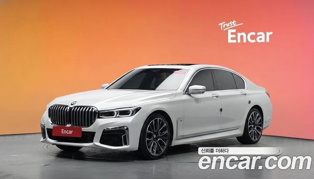BMW 7 Series — фото 1