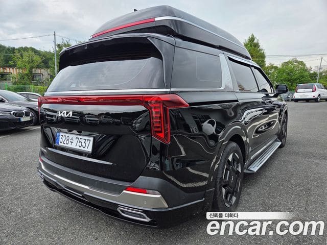 Kia Carnival — фото 1