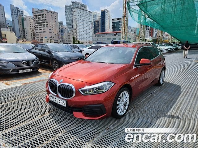 BMW 1 Series — фото 1