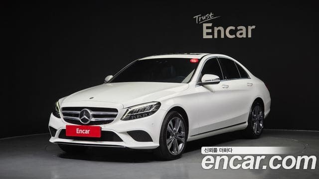 Mercedes-Benz C-Class — фото 1