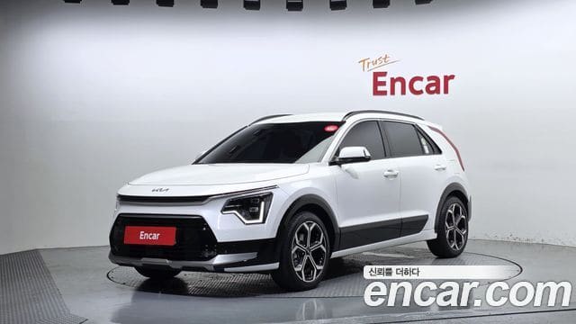 Kia Niro — фото 1