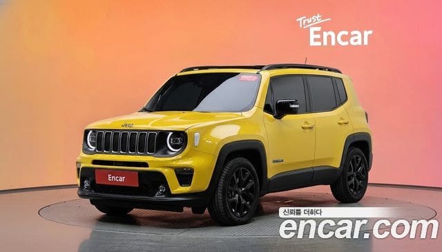 Jeep Renegade — фото 1