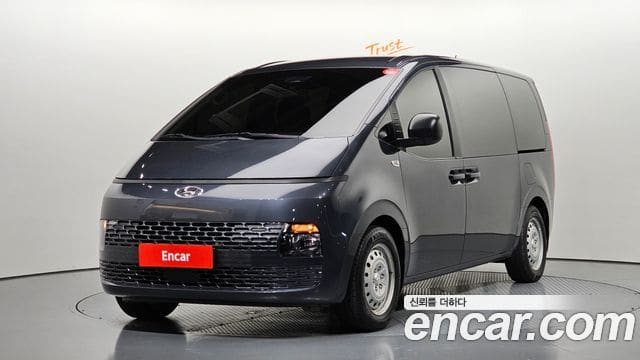 Hyundai Staria — фото 1