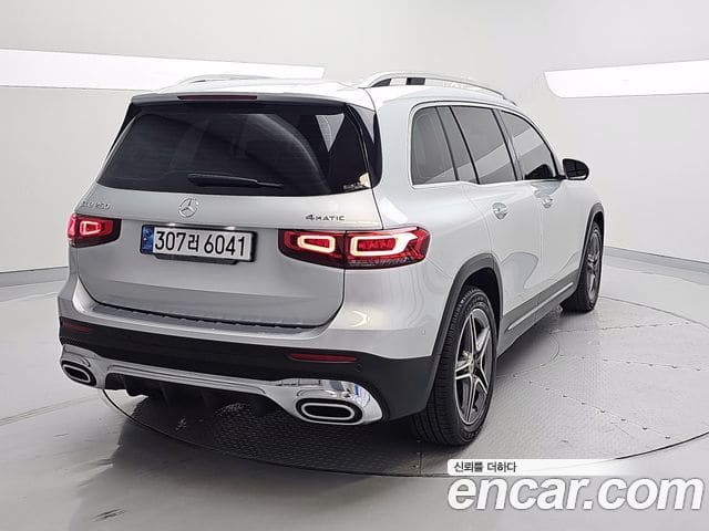 Mercedes-Benz GLB-Class — фото 1