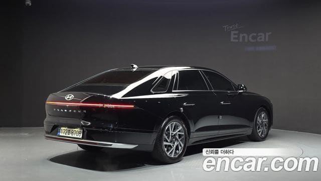 Hyundai Grandeur — фото 1