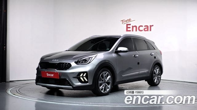 Kia Niro — фото 1