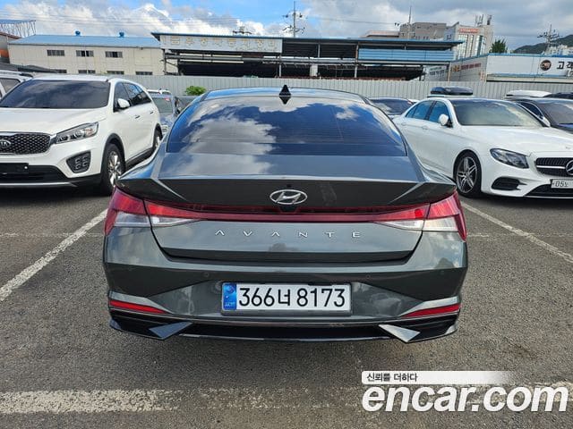 Hyundai Avante — фото 1