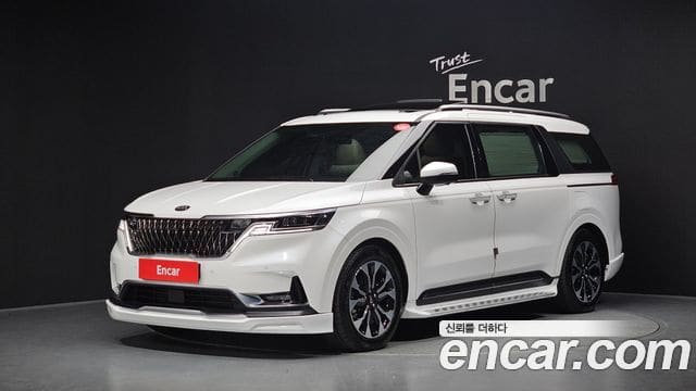Kia Carnival — фото 1