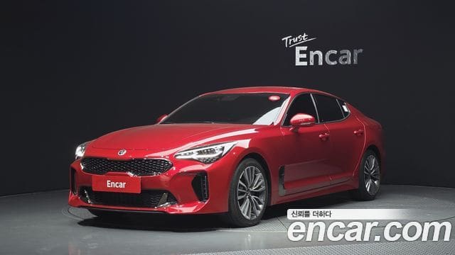 Kia Stinger — фото 1