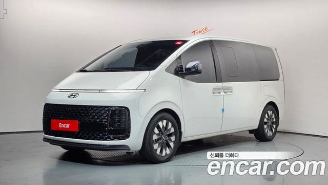 Hyundai Staria — фото 1