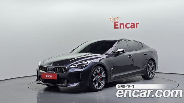 Kia Stinger — фото 1