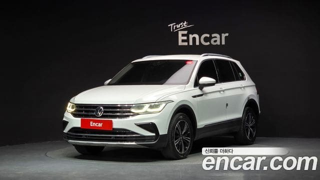 Volkswagen Tiguan — фото 1