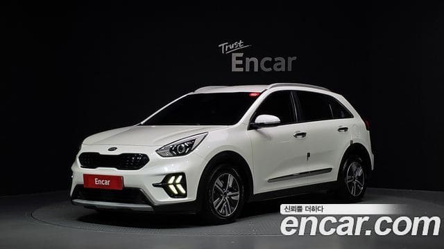 Kia Niro — фото 1