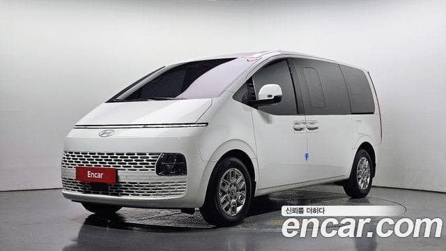Hyundai Staria — фото 1