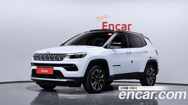 Jeep Compass — фото 1