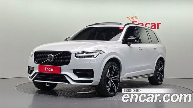 Volvo XC90 — фото 1