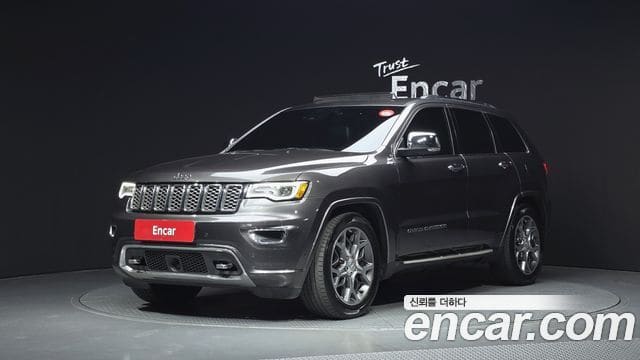 Jeep Grand Cherokee — фото 1