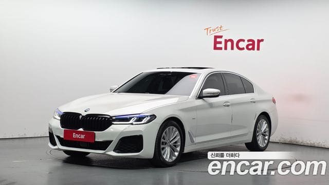 BMW 5 Series — фото 1