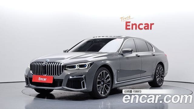 BMW 7 Series — фото 1