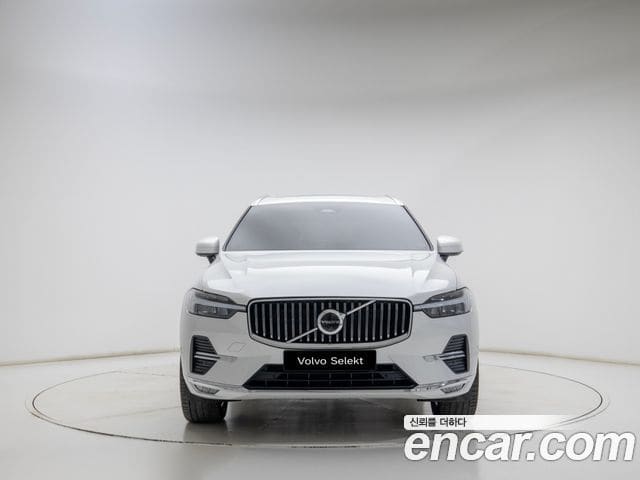 Volvo XC60 — фото 1