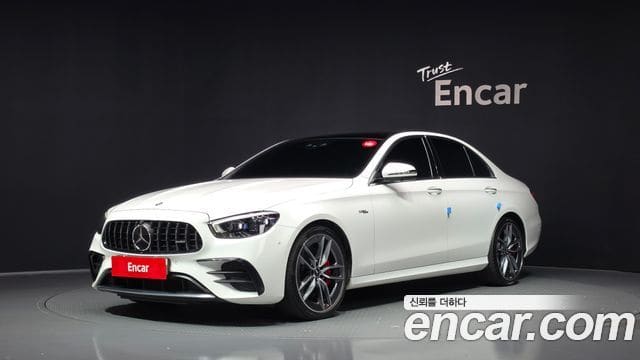 Mercedes-Benz E-Class — фото 1