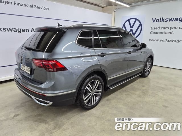 Volkswagen Tiguan Allspace — фото 1