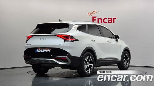 Kia Sportage — фото 1