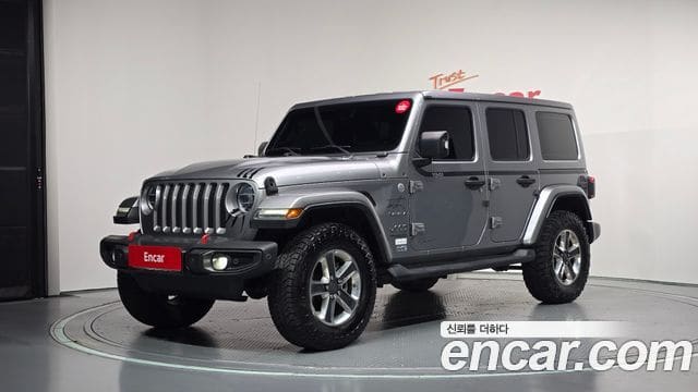 Jeep Wrangler — фото 1
