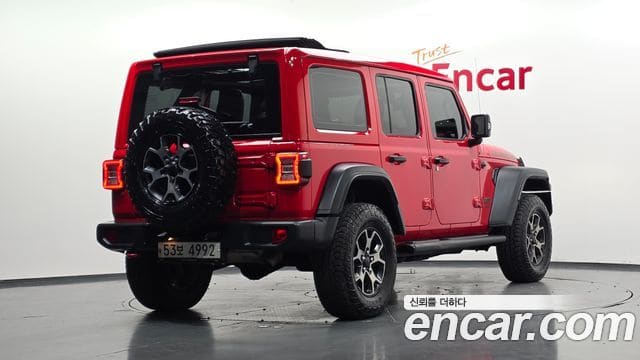 Jeep Wrangler — фото 1