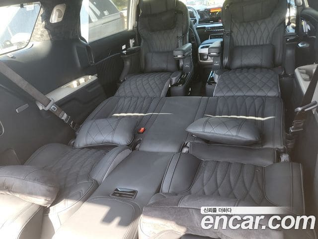 Kia Carnival — фото 1