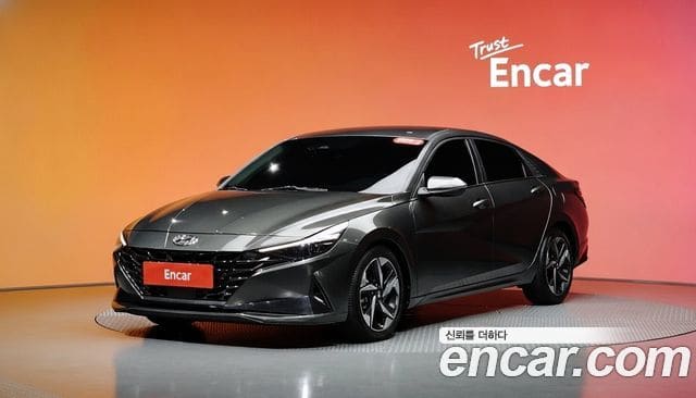 Hyundai Avante — фото 1