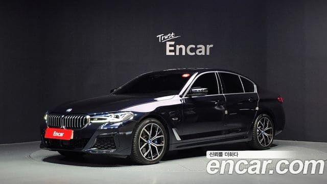 BMW 5 Series — фото 1