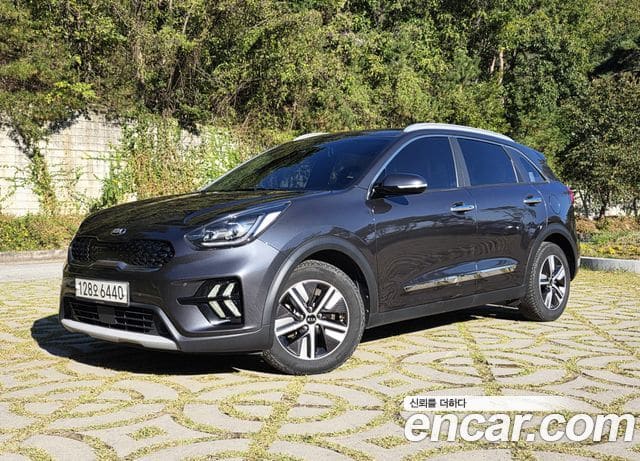 Kia Niro — фото 1