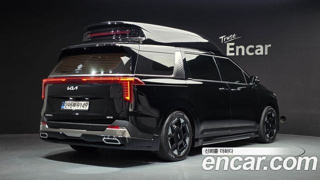 Kia Carnival — фото 1