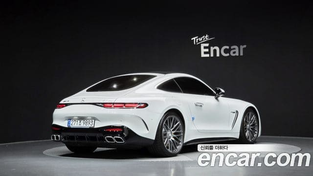 Mercedes-Benz AMG GT — фото 1