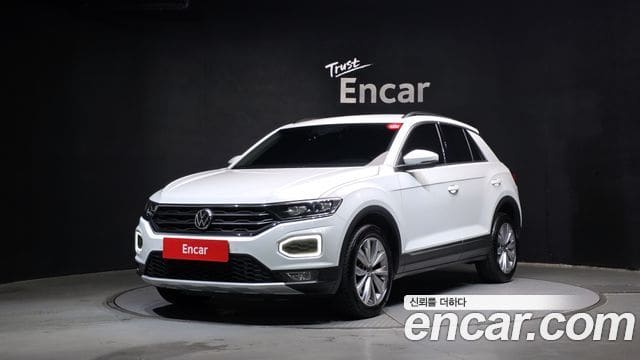 Volkswagen T-Roc — фото 1